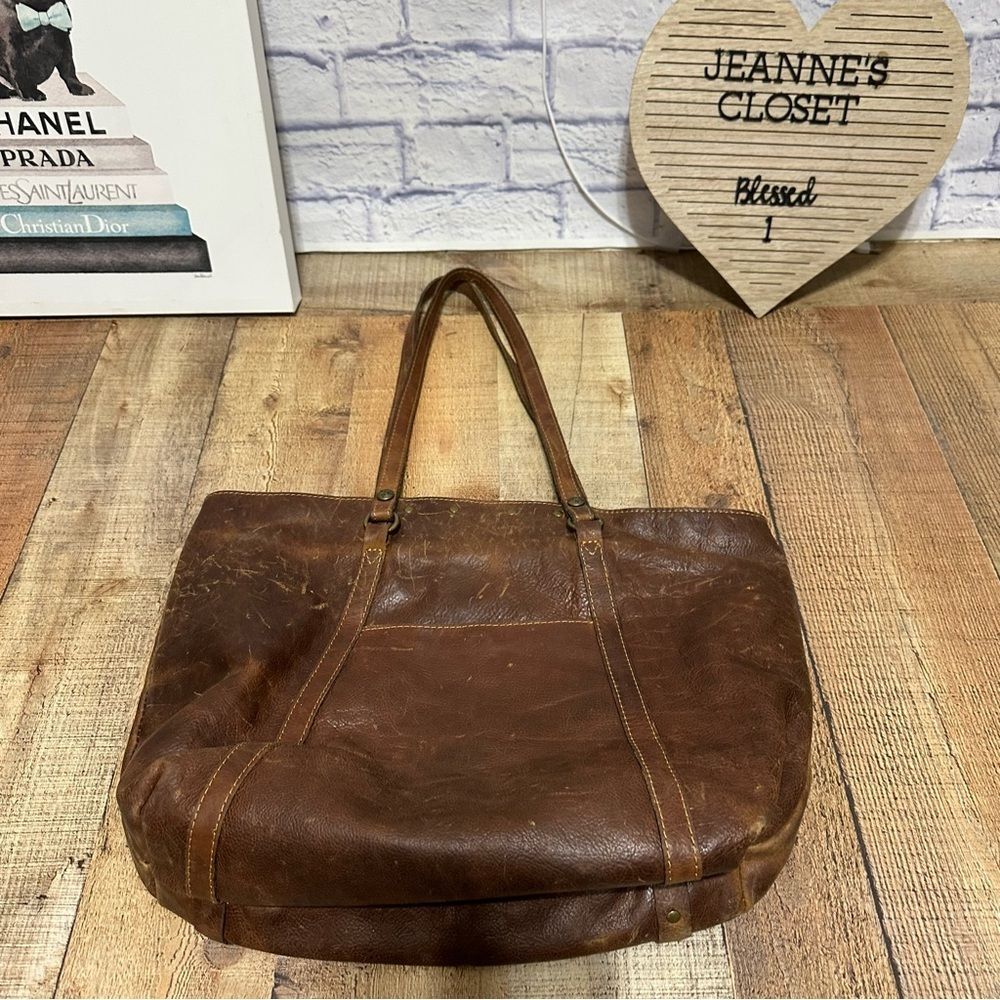 Patricia Nash Benvenuto Leather Tote - Picture 7 of 13
